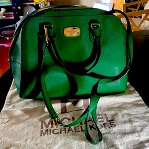 Michael kors Kelly green leather satchel bag w/gold hardware used/fantastic